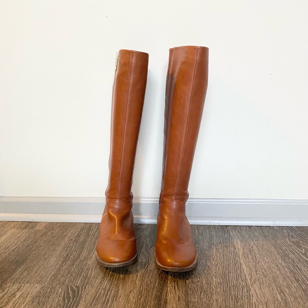 Elaine Turner Tesla Boot - Picture 8 of 9